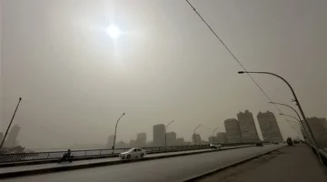 سحب رعدية تسيطر على القاهرة وتوقعات بسقوط حبات البرد في مناطق محددة